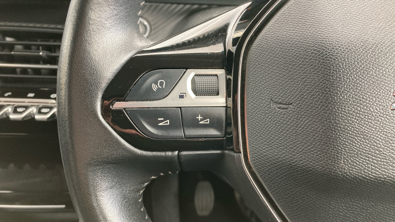 Peugeot 2008 1.2 PureTech Allure Premium 5dr Petrol Estate